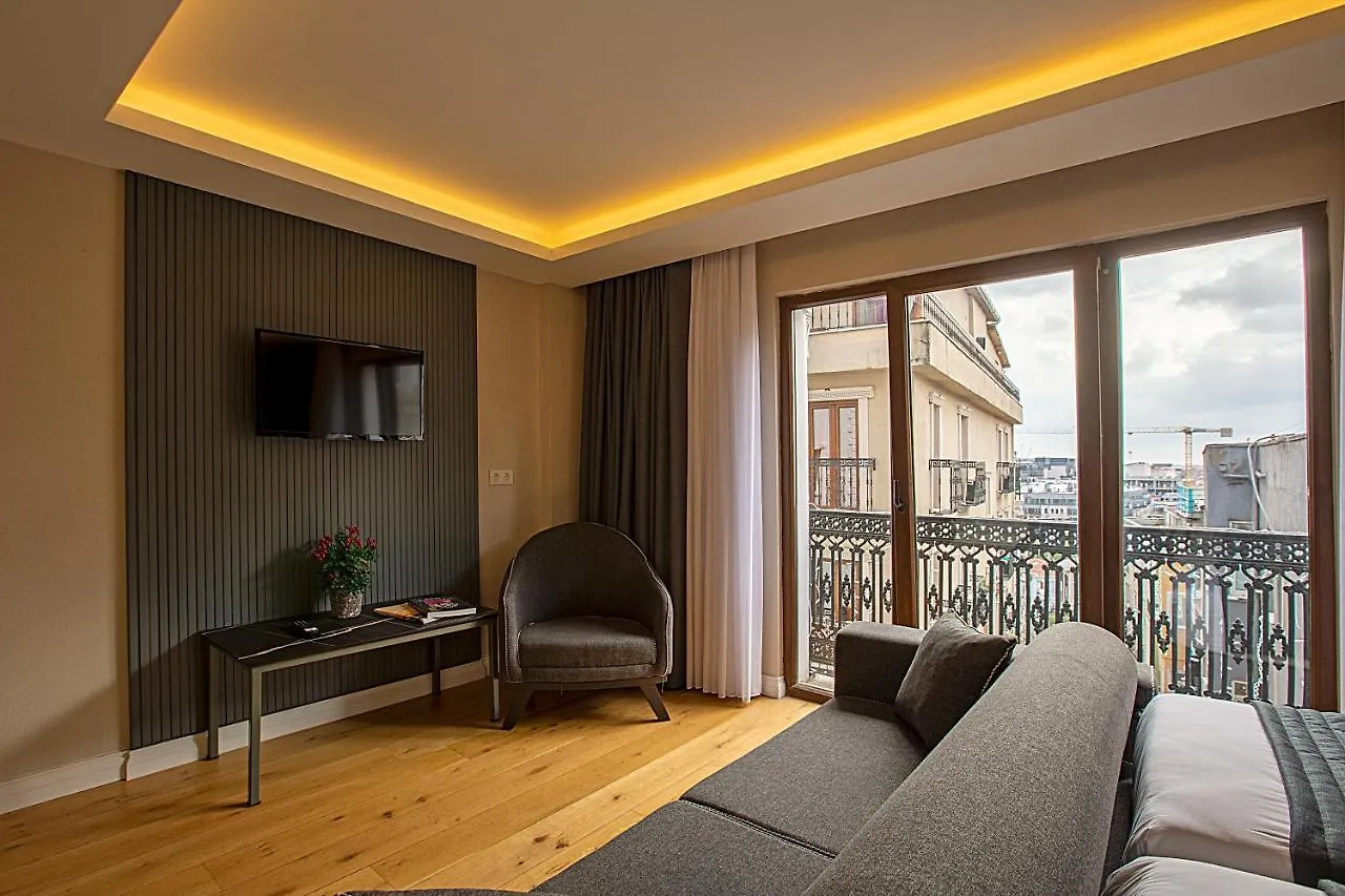 Moss Suites Hotel İstanbul 4*,