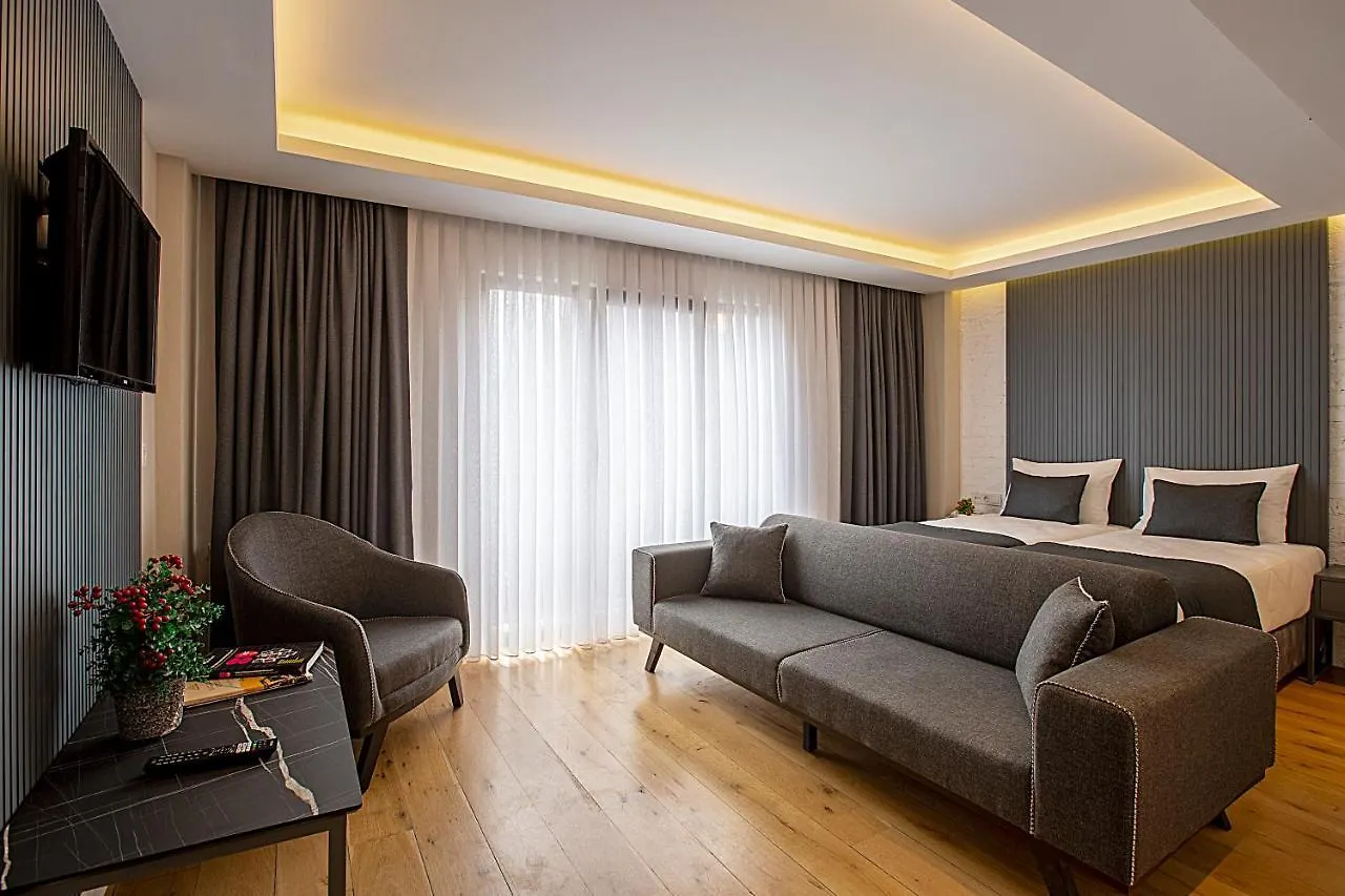 Moss Suites Hotel İstanbul 4*,