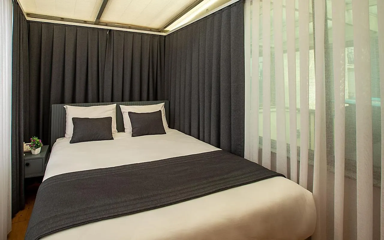 Moss Suites Hotel İstanbul Apart Otel